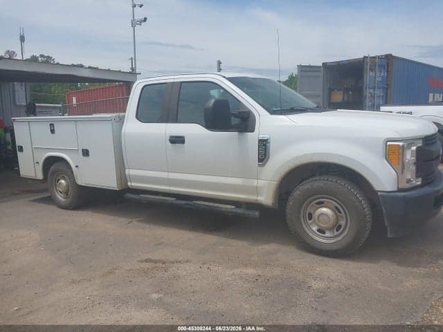 2017 FORD F-250 XL 17