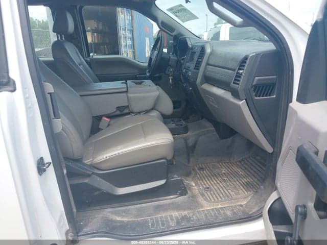 2017 FORD F-250 XL 5