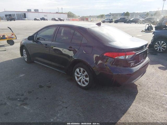 2021 TOYOTA COROLLA LE 3