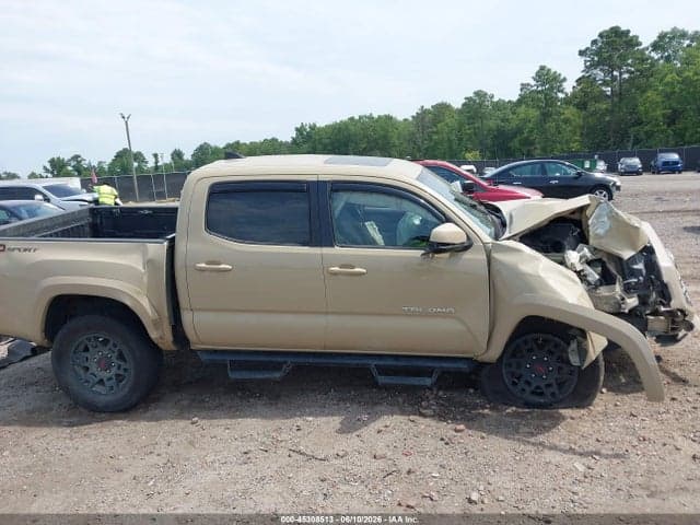 2017 TOYOTA TACOMA TRD SPORT 12