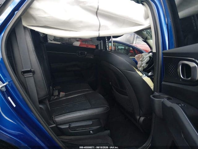 2023 KIA SORENTO S 8