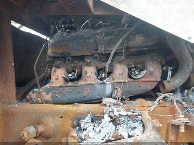 1984 CHEVROLET P30 10