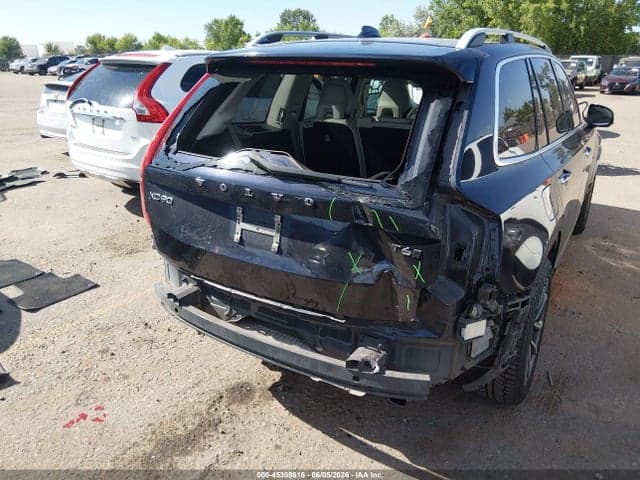 2017 VOLVO XC90 T6 6