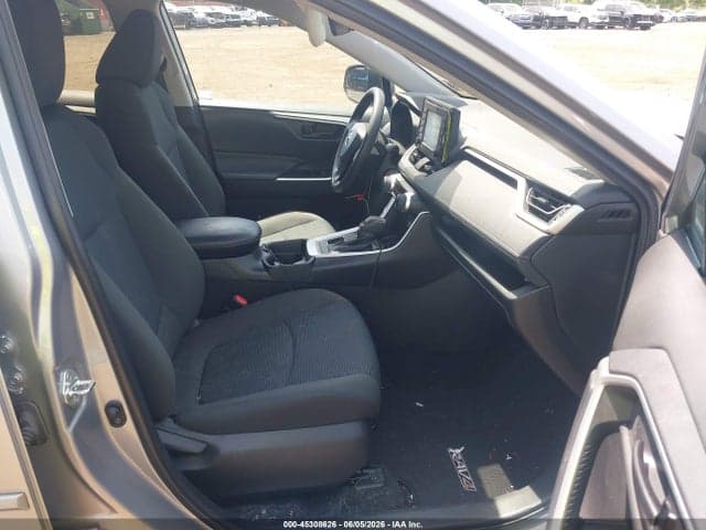 2021 TOYOTA RAV4 LE 5