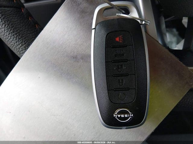 2025 NISSAN VERSA 1.6 SR 11