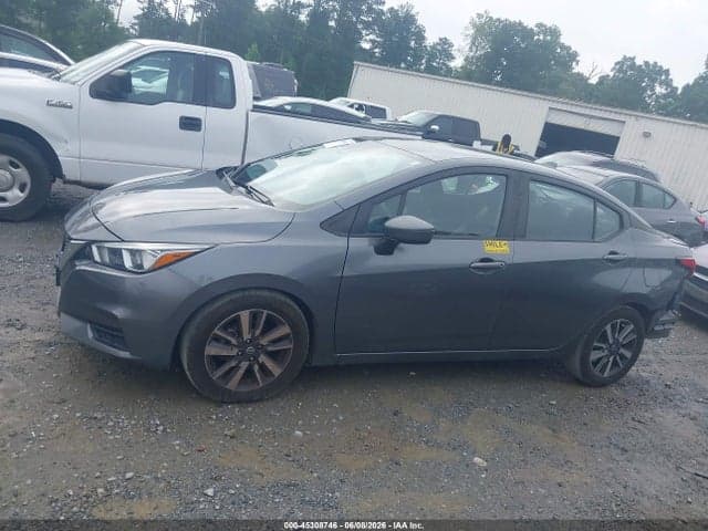 2021 NISSAN VERSA SV XTRONIC CVT 14
