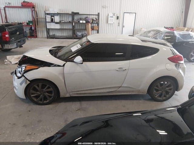 2017 HYUNDAI VELOSTER 14