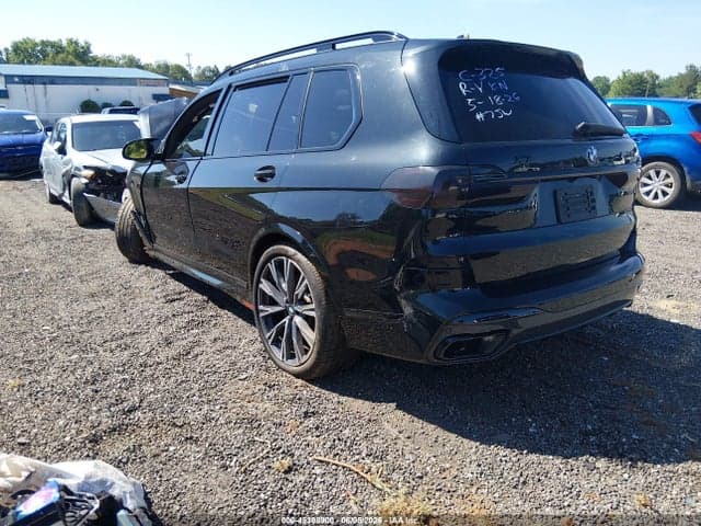 2020 BMW X7 M50I 3