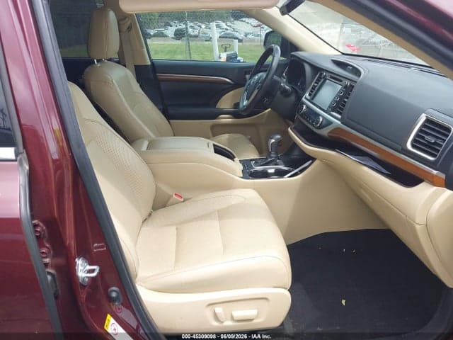2019 TOYOTA HIGHLANDER LIMITED PLATINUM 5
