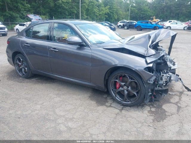 2018 ALFA ROMEO GIULIA TI SPORT AWD