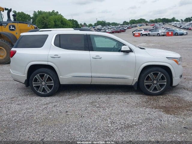 2017 GMC ACADIA DENALI 14