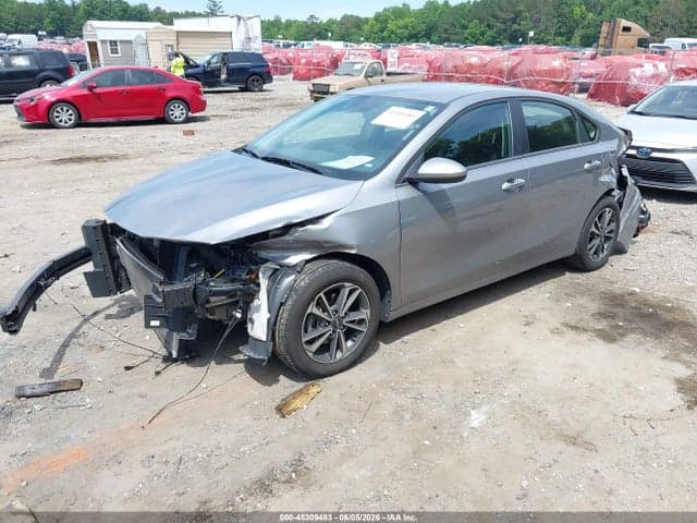 2024 KIA FORTE LXS 2