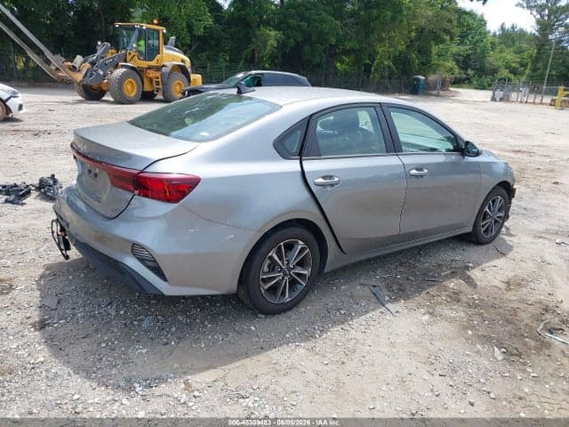 2024 KIA FORTE LXS 4