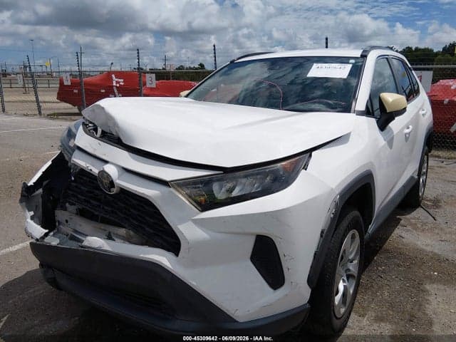 2020 TOYOTA RAV4 LE 2