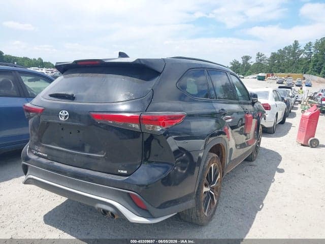 2021 TOYOTA HIGHLANDER XSE 4