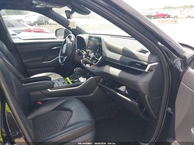 2021 TOYOTA HIGHLANDER XSE 5