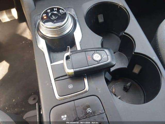 2020 FORD ESCAPE SE 11