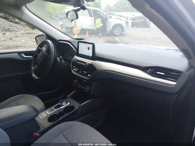 2020 FORD ESCAPE SE 5