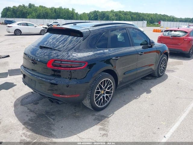 2018 PORSCHE MACAN SPORT 4