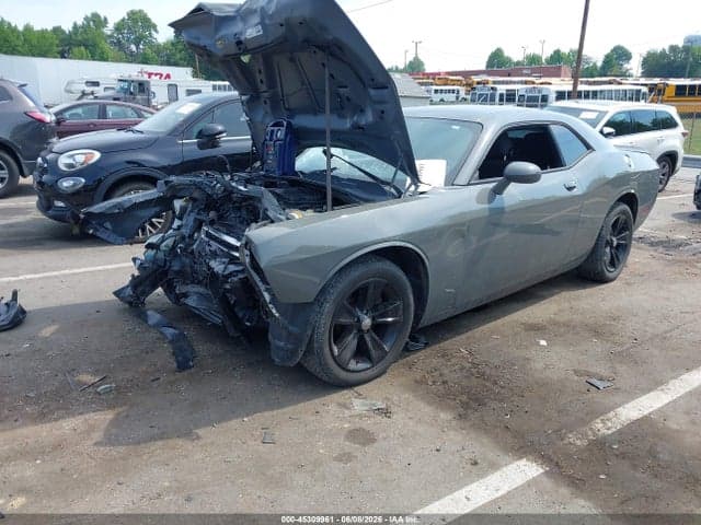 2019 DODGE CHALLENGER SXT 2
