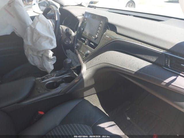2021 TOYOTA CAMRY SE AWD 5