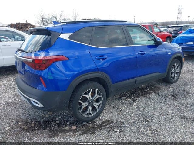 2022 KIA SELTOS EX 4