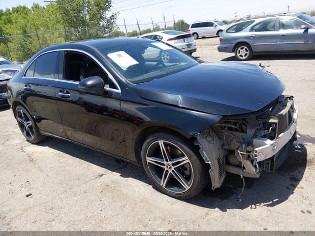 2019 MERCEDES-BENZ A 220 - 1