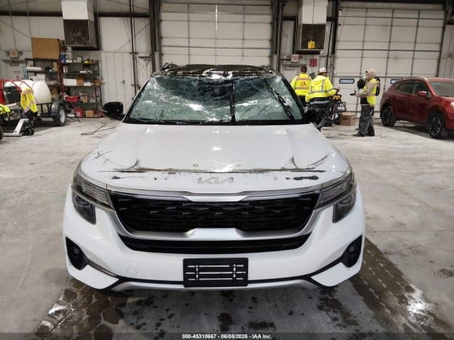 2022 KIA SELTOS S 13
