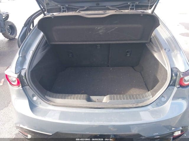2024 MAZDA MAZDA3 16