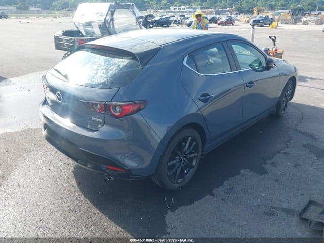 2024 MAZDA MAZDA3 4
