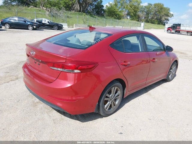 2018 HYUNDAI ELANTRA SEL 4