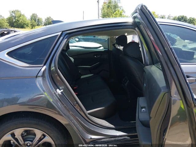 2025 HONDA ACCORD HYBRID EX-L 8