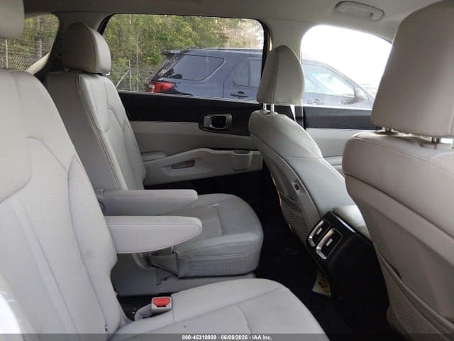 2025 KIA SORENTO EX 8