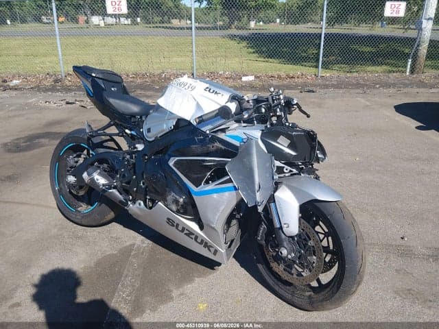 2025 SUZUKI GSX-R1000