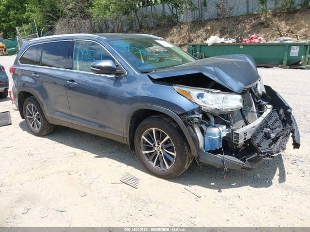 2019 TOYOTA HIGHLANDER XLE 1