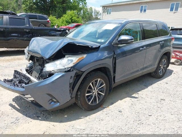 2019 TOYOTA HIGHLANDER XLE 2