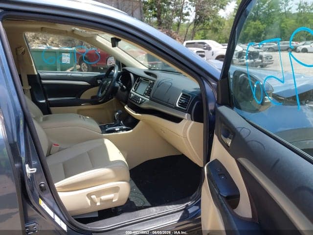 2019 TOYOTA HIGHLANDER XLE 5