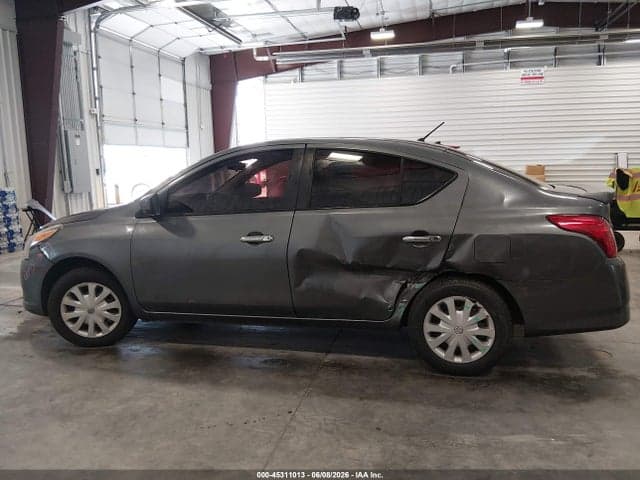 2019 NISSAN VERSA 1.6 SV 14