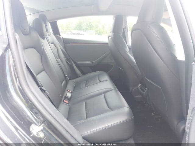 2024 TESLA MODEL 3 8