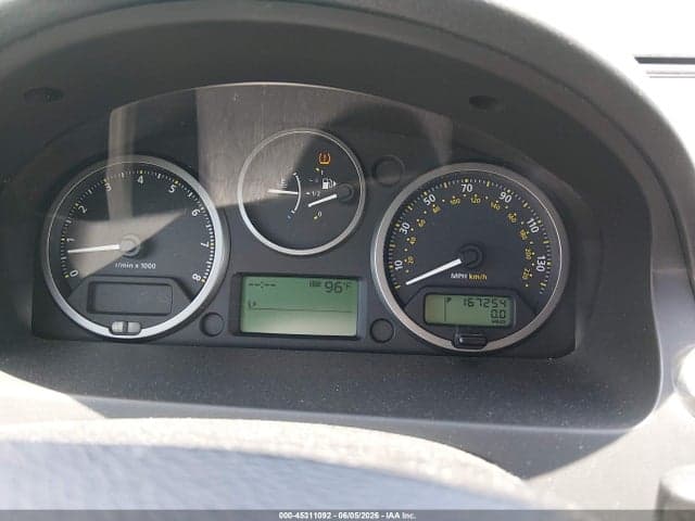 2010 LAND ROVER LR2 7