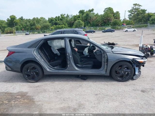 2026 HYUNDAI ELANTRA SEL SPORT 12