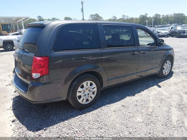 2019 DODGE GRAND CARAVAN SE 4