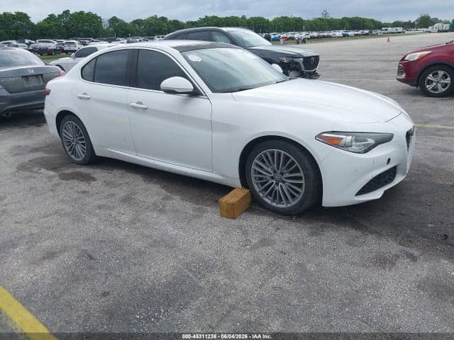 2017 ALFA ROMEO GIULIA TI RWD