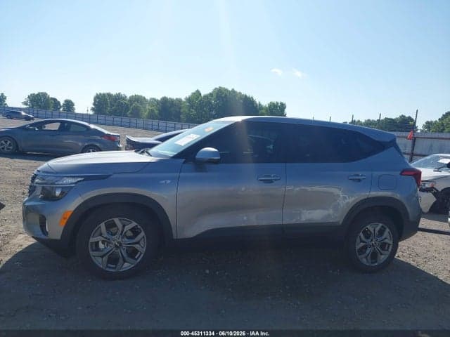 2026 KIA SELTOS LX 15