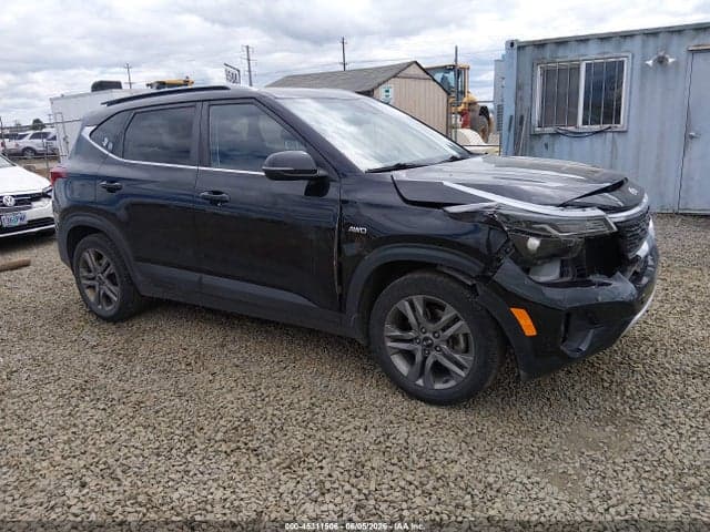 2021 KIA SELTOS S 1