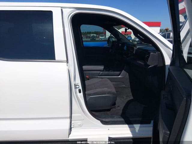 2025 TOYOTA TUNDRA SR 5