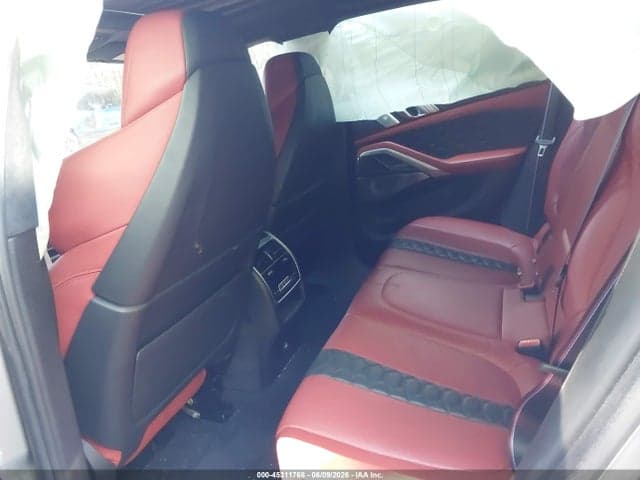 2021 BMW X6 M 8
