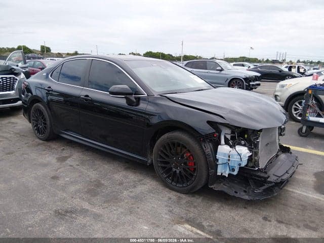 2024 TOYOTA CAMRY SE - 1