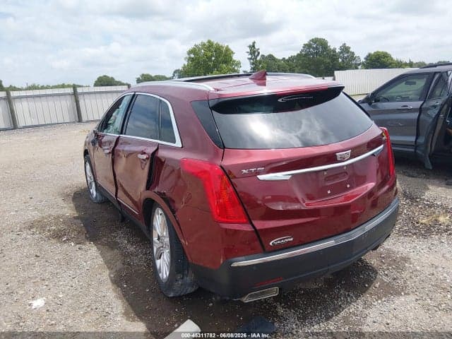 2017 CADILLAC XT5 LUXURY 3