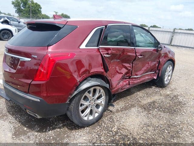 2017 CADILLAC XT5 LUXURY 4
